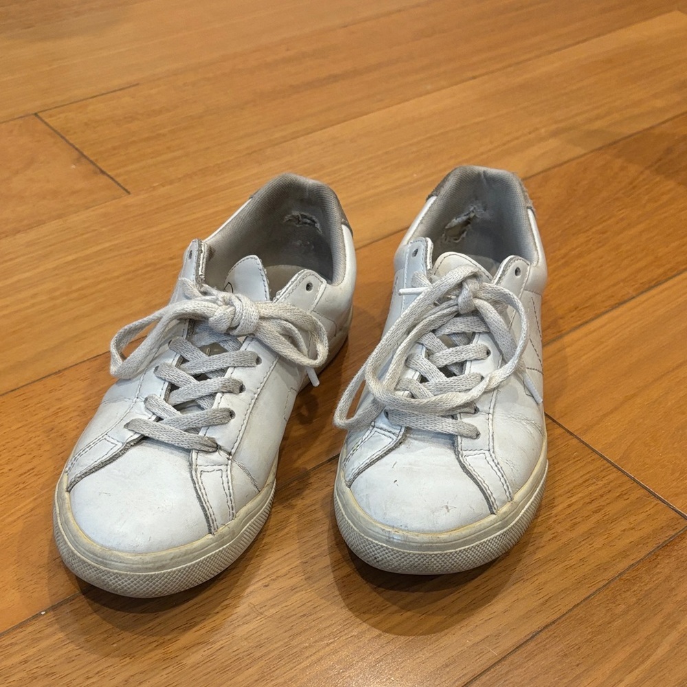 Veja White Everyday Esplar Sneakers